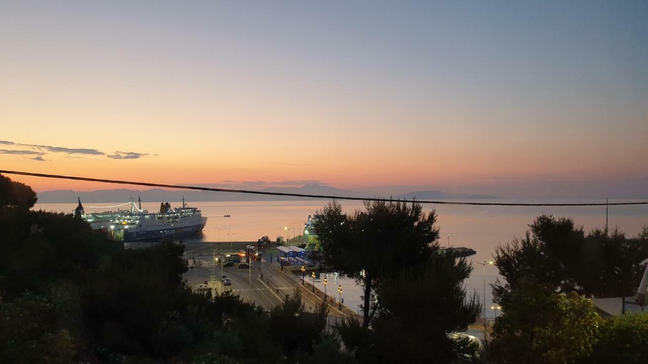 The Anchor - Next To The Port, Airport & Athens Apartment Rafina  Exterior photo
